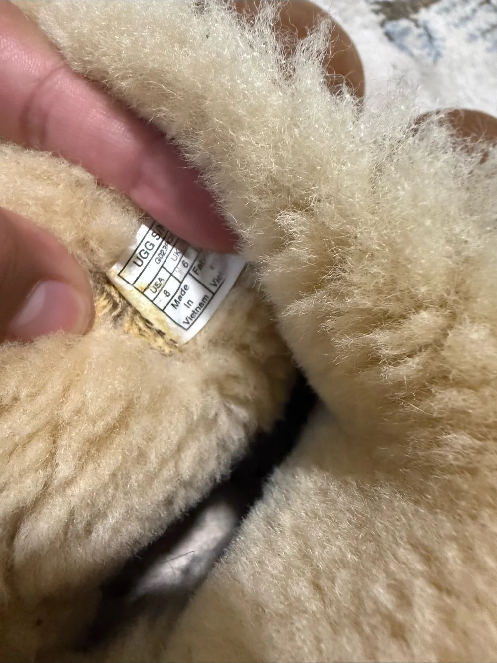 UGG mini bailey bow Cream Sheepskin-Lined Slippers size 8